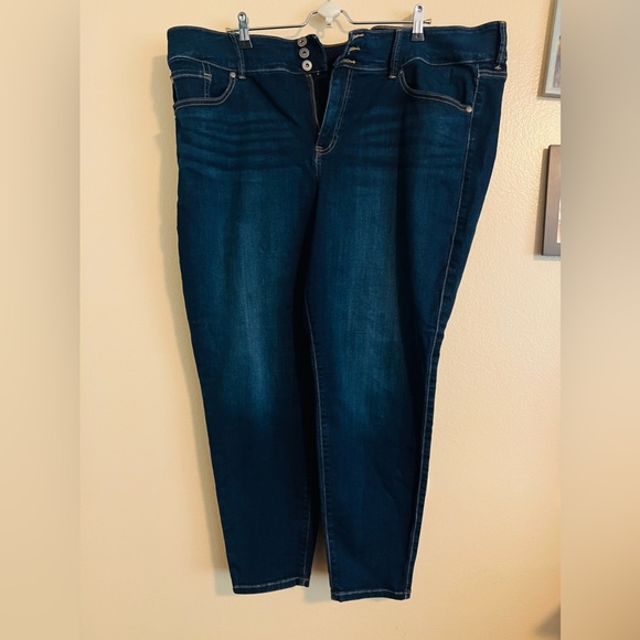🥳SOLD🥳Jegging Skinny Super Soft High-Rise Jean💕 - Picture 5 of 9